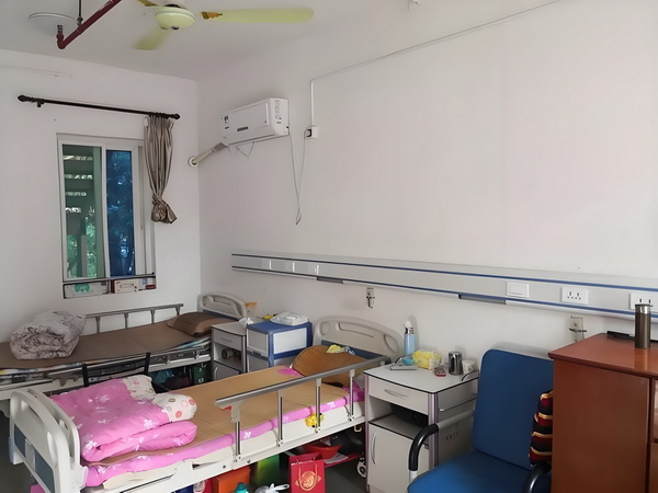 深圳市人积分入户条件_黄奕女儿不读书想去韩国当练习生，颜值是硬伤 黄奕女儿生活除去开支