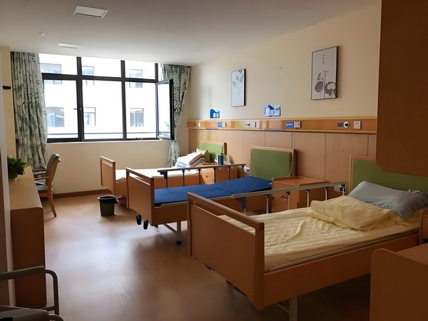 留学生入户深圳_电影《神奇4侠：初露锋芒》票房破1000万 步调案件查中正在进一