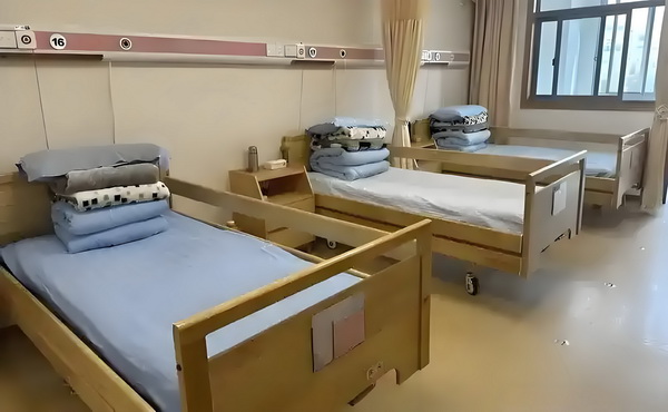 深圳市人积分入户条件_黄奕女儿不读书想去韩国当练习生，颜值是硬伤 黄奕女儿生活除去开支