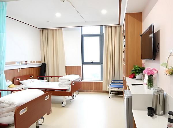 入户深圳市宝安区_2025暑期档总票房破45亿 美国名女来自子C的一加州